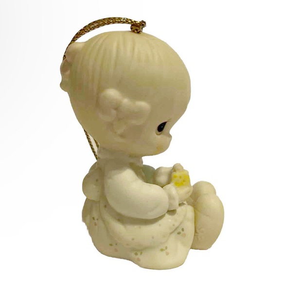 Vintage 1984 Precious Moments Love Is Kind Ceramic Ornament Girl Gift Enesco - Picture 3 of 11
